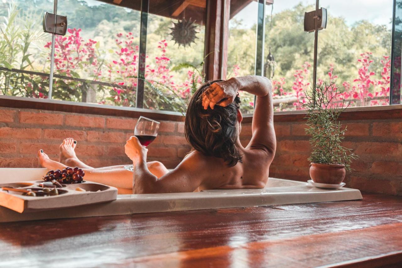 Villa Casa Pedacinho De Ceu Com Banheira De Hidromassagem E Lareira à São Bento do Sapucaí Extérieur photo