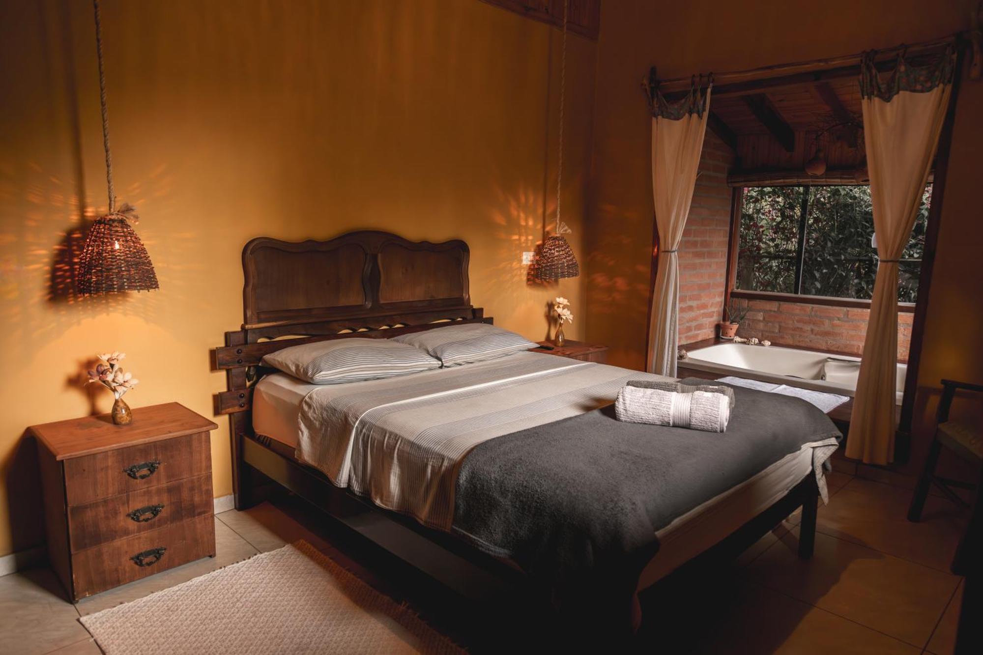 Villa Casa Pedacinho De Ceu Com Banheira De Hidromassagem E Lareira à São Bento do Sapucaí Extérieur photo